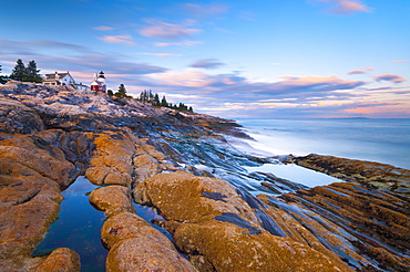 Pemaquid Point Lighthouse, Pemaquid Peninsula, Maine, New England, United States of America, North America