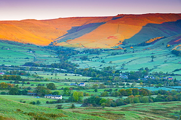 Vale of Edale, Peak District National Park, Derbyshire, England