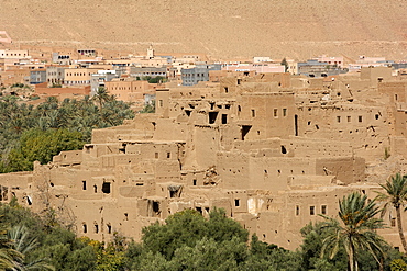 A village and surrounding plantations at the beginning of the Todra Gorge in the vicinity of Tinehir in the High Atlas mountains of Morocco