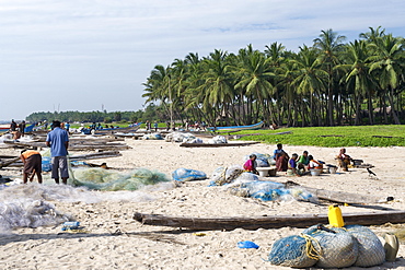 Fishermen and boats on Kailash Beach near Pondicherry in India