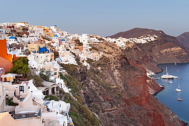 Houses of the village of Oia on the Greek island of Santorini, Cyclades, Greek Islands, Greece, Europe