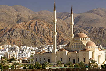 A mosque and housing in Al Khuwair 33, a suburb of new Muscat, the capital of the sultanate of Oman.