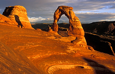 'Delicate Arch', Arches National Park, Utah, Usa'Delicate Arch', one of the best known landforms in this spectacular park of eroded formations, including over 2000 arches