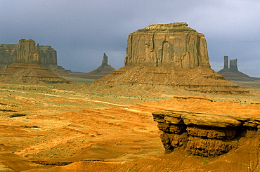 The eroded sandstone mesas and buttes of Monument Valley Tribal Park, a Navajo Nation reservation on the border with Utah, its scenery immortalised in many Western films, Monument Valley, Arizona, United States of America (USA), North America