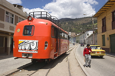 The express alternative to the famous El Nariz del Diablo (The Devil's Nose) train ride, in this busy market town, Alausi, Chimborazo Province, Central Highlands, Ecuador, South America