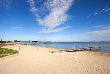 The beach on Cockburn Sound at Rockingham, a southern suburb of Perth  near Fremantle Port, Rockingham, Fremantle, Perth, Western Australia, Australia, Pacific