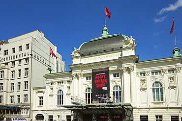 Deutsches Schauspielhaus theatre and the Hotel Continental, on Kirchanallee, Hamburg, Germany, Europe