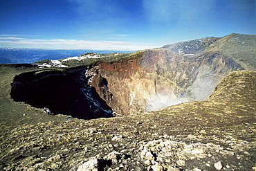 The smoking crater of Volcan Villarrica, 2847m, Lake District, Chile, South America