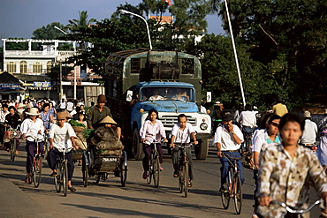 Truck in rush hour on Phu Xuan bridge in Hue, central Vietnam, Vietnam, Indochina, Southeast Asia, Asia