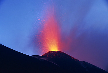 Eruption of highly active Volcan Pacaya, a popular tourist sight south of Guatemala City, Guatemala, Central America