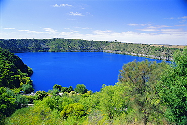 The Blue Lake, a natural reservoir and one of three crater lakes at the top of Mt Gambier, an extinct volcano and town in the south east of the state, South Australia, Australia