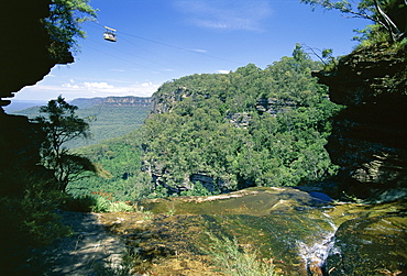 Top of the Katoomba Falls at the edge of the great cliff face at Katoomba, Blue Mountains, UNESCO World Heritage Site, west of Sydney, New South Wales (N.S.W.), Australia, Pacific