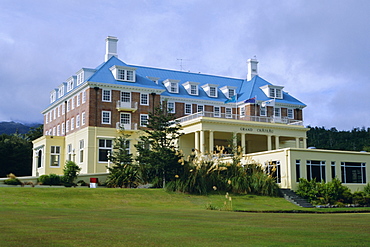 The Grand Chateau, one of the country's best known hotels, Whakapapa village, below Mount Ruapeho, Tongariro National Park, North Island, New Zealand, Pacific