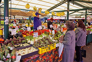 Market, Rialto, Venice, Veneto, Italy, Europe