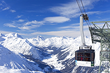 Rufibahn cable car, Lech, near St. Anton am Arlberg, in winter snow, Austrian Alps, Austria, Europe