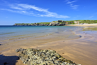 Broad Haven beach in spring sunshine, Pembrokeshire National Park, Wales, United Kingdom, Europe