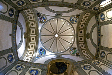 Cupola, Pazzi Chapel, designed by Brunelleschi, Santa Croce church, Florence, UNESCO World Heritage Site, Tuscany, Italy, Europe