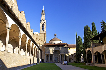 Pazzi Chapel and the cloisters, Basilica of Santa Croce, Florence, UNESCO World Heritage Site, Tuscany, Italy, Europe