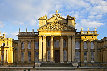 Main entrance, Blenheim Palace, UNESCO World Heritage Site, Woodstock, Oxfordshire, England, United Kingdom, Europe