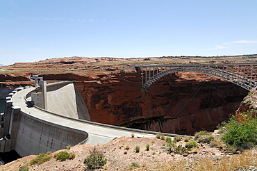 Glen Canyon Dam, Lake Powell reservoir, Arizona, USA