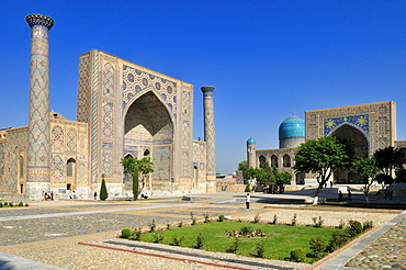 Registan Square in Samarkand, Unesco World Heritage Site, Silk Road, Uzbekistan, Central Asia