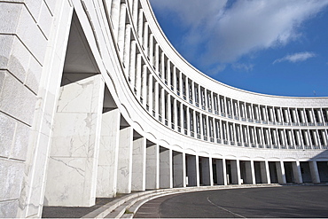 Palazzo dell'INA, Istituto Nazionale delle Assicurazioni, designed by Giovanni Muzio, Mario Paniconi and Giulio Pediconi, Piazzale delle Nazioni Unite, EUR district, Rome, Latium, Italy, Europe