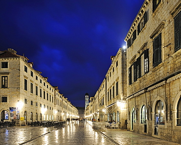 Historic town centre in the evening, Stradun, Dubrovnik, Ragusa, Croatia, Europe