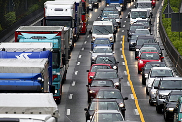 Long, dense traffic jam on the highway A40, so-called Ruhrschnellweg, in front of a long-term construction site between Essen and Gelsenkirchen, Ruhrgebiet region, North Rhine-Westphalia, Germany, Europe