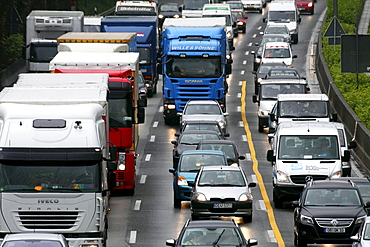 Long, dense traffic jam on the highway A40, so-called Ruhrschnellweg, in front of a long-term construction site between Essen and Gelsenkirchen, Ruhrgebiet region, North Rhine-Westphalia, Germany, Europe