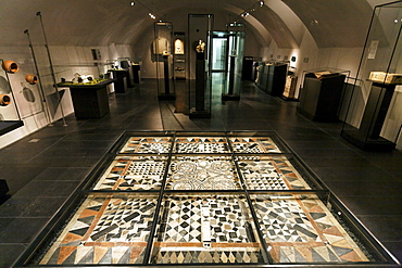 Exhibition room with a medieval mosaic floor under glass, Stiftsmuseum Museum Xanten monastery museum, Xanten, Niederrhein region, North Rhine-Westphalia, Germany, Europe