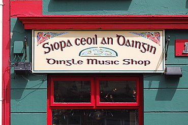 Dingle Music Shop, sign in Irish and English, Dingle, County Kerry, Ireland, British Isles, Europe