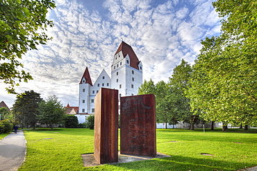 Neues Schloss castle, sculpture Geborgenheit fuer Marie-Luise Fleisser by Alf Lechner, Ingolstadt, Upper Bavaria, Bavaria, Germany, Europe