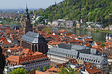 View from the Castle over Heidelberg with Holy Spirit Church and the Neckar River, Schlosshof, Heidelberg, Baden-Wuerttemberg, Germany, Europe