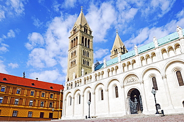 The Cathedral on Cathedral Square, historic town centre of Pecs, European Capital of Culture 2010, Hungary, southern Hungary, Europe