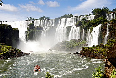 Iguazu Falls, riverbanks on the Argentinian side, Iguazu River, Argentina, South America