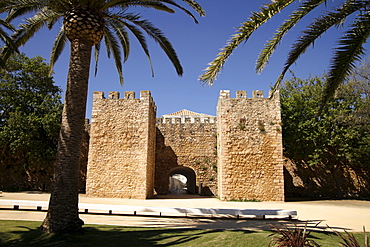 City gate Porta de Sao Goncalo in Lagos, Algarve, Portugal, Europe