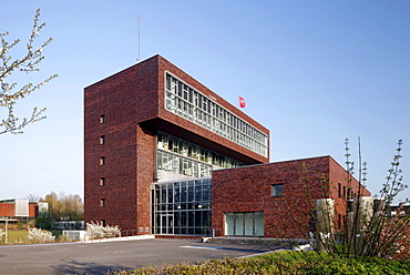 Jahrhunderthaus, Century House, headquarters of the I.G. Metall trade union, Bochum, Ruhr, North Rhine-Westphalia, Germany, Europe