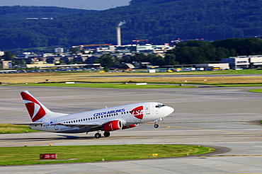 Boeing 737-500 from Czech Airlines during take-off, Zurich Airport, Switzerland, Europe