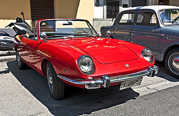 Red Fiat 124 Coupe Sport Spider, 1966-87