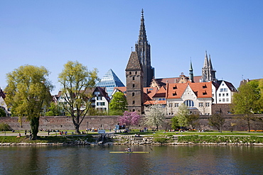 Panorama, cityscape, Danube, Ulm, Baden-Wuerttemberg, Germany, Europe