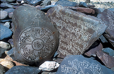 Buddhist Mani stones with sacred mantras, Zanskar, Himalaya, Jammu and Kashmir, North India, Asia