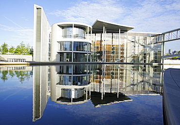 Paul-Loebe-Haus government building on the Spree river, Regierungsviertel government district, Berlin, Germany, Europe