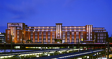 Office and commercial building "Huehnerposten", Hamburg, Germany, Europe