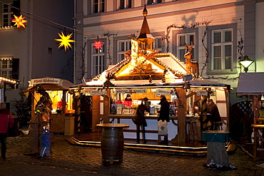 Stall selling mulled wine, Christmas market at the market square, Soest, Sauerland, North Rhine-Westphalia, Germany, Europe