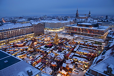 Striezelmarkt Christmas market, Altmarkt square, Dresden, Saxony, Germany, Europe