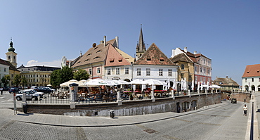 Liars' Bridge at Piata Mica Square, Sibiu, Romania, Europe