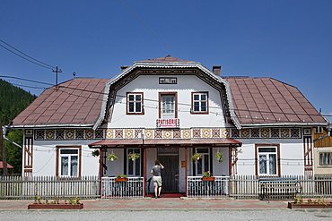 Cake shop, Ciocanesti, Suceava region, Romania, Europe