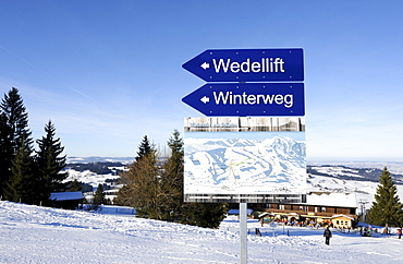 Signs for a winter panorama walk on Mt. Gruenten, Upper Allgaeu, Swabia, Bavaria, Germany, Europe