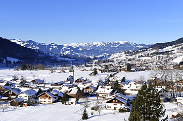 Bad Hindelang with the Bad Oberdorf district in winter, Ostrachtal valley, Upper Allgaeu, Swabia, Bavaria, Germany, Europe