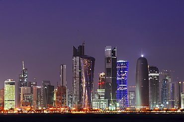 Skyline of Doha, West Bay District, Doha, Qatar, Arabian Peninsula, Persian Gulf, Middle East, Asia